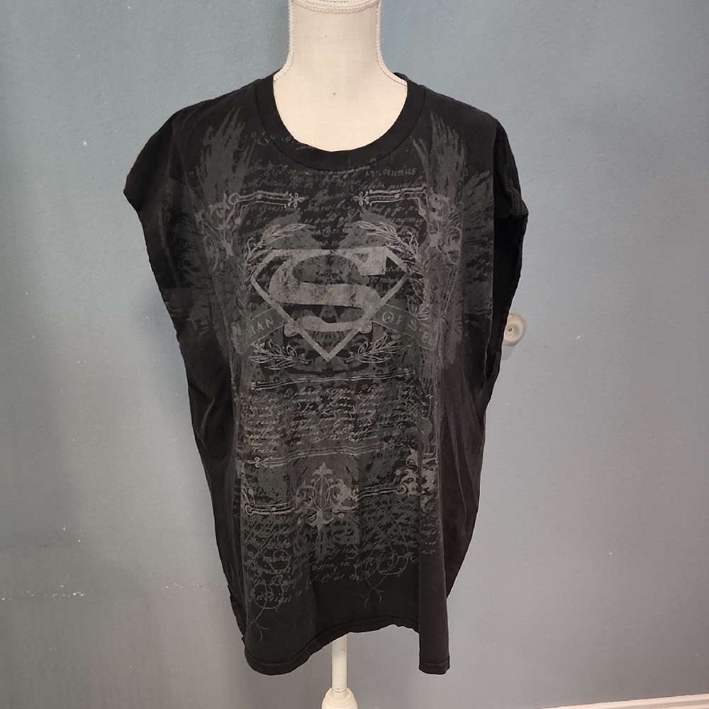 Superman DC Comics Distressed Destroyed Raw Hem Sleeveless Relaxed Fit Shirt